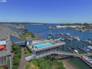 Photo #1: 21312462 Listing