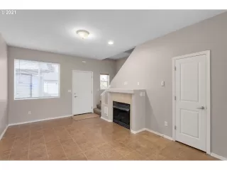 Photo #5: 21312728 Listing 