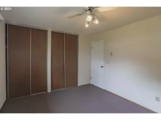 Photo #3: 21313849 Listing