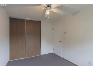 Photo #5: 21313849 Listing