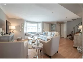 Photo #4: 21314249 Listing