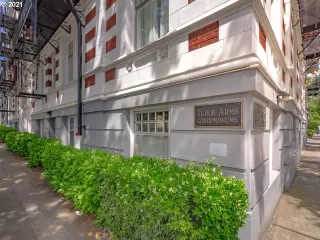 Photo #4: 21314570 Listing