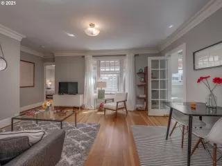 Photo #6: 21314570 Listing