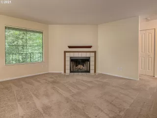 Photo #4: 21314826 Listing