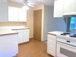 Photo #4: 21315450 Listing