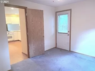 Photo #5: 21315450 Listing