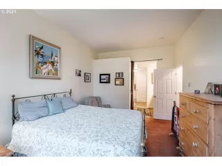 Photo #1: 21315983 Listing