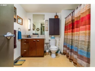 Photo #2: 21316603 Listing