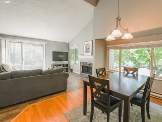 Photo #2: 21317905 Listing 