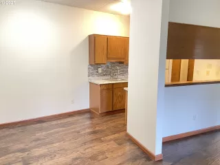 Photo #2: 21317977 Listing