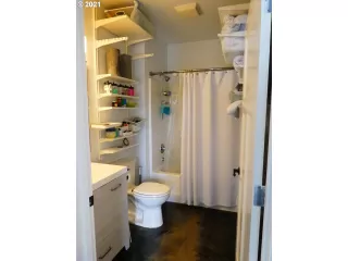 Photo #2: 21319175 Listing