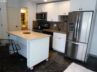 Photo #6: 21319175 Listing