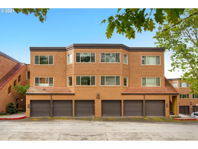 MLS: 21319758 Condo For Sale