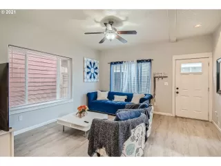 Photo #1: 21319921 Listing