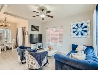 Photo #2: 21319921 Listing