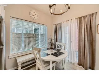 Photo #5: 21319921 Listing