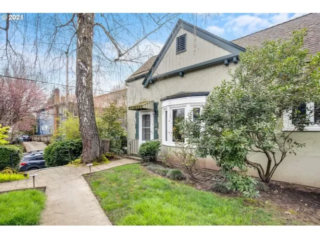 MLS: 21319942 Condo For Sale