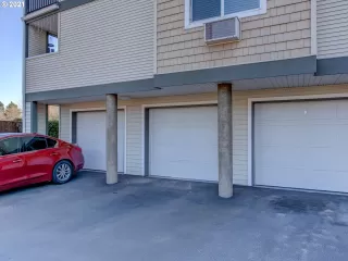 Photo #2: 21320049 Listing