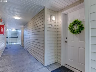 Photo #3: 21320049 Listing