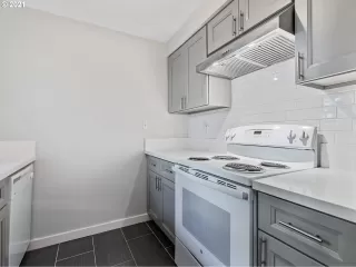 Photo #1: 21320864 Listing