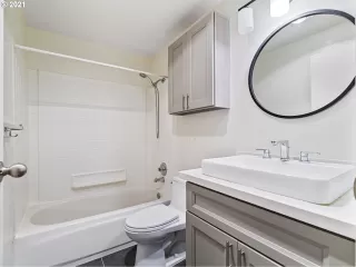 Photo #3: 21320864 Listing