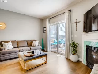 Photo #4: 21320930 Listing 