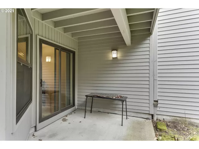 MLS: 21321191 Condo For Sale