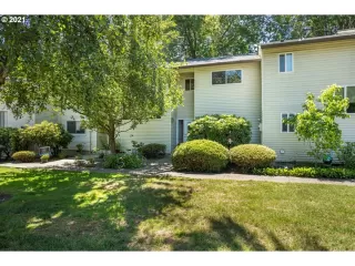 Photo #2: 21321412 Listing