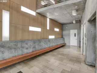 Photo #2: 21321982 Listing