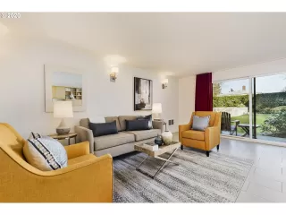 Photo #3: 21322851 Listing