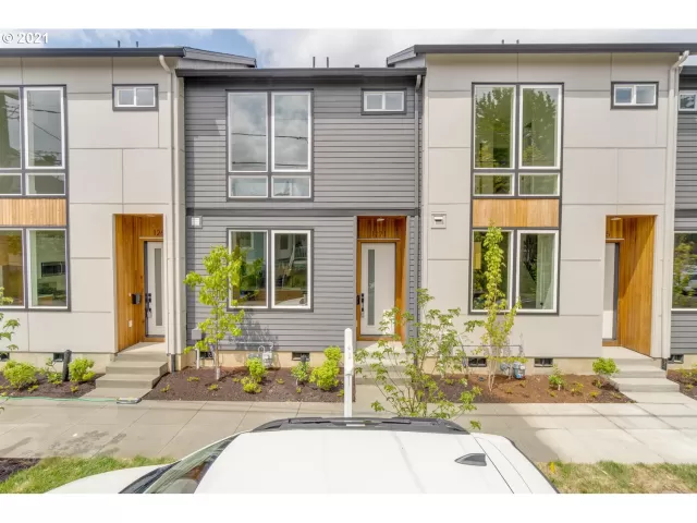 MLS: 21323206 Condo For Sale