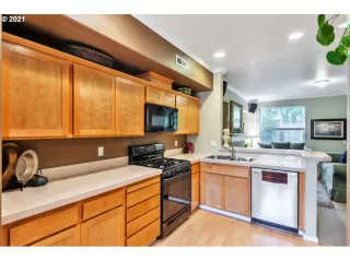 Photo #2: 21323611 Listing 