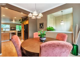 Photo #5: 21323611 Listing 