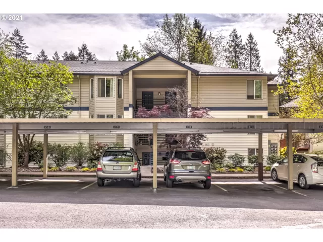 MLS: 21324572 Condo For Sale