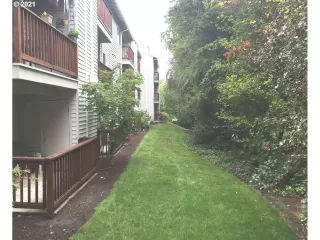 Photo #1: 21325418 Listing