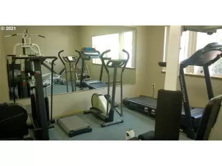 Photo #6: 21325418 Listing