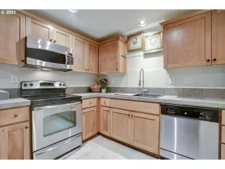 Photo #2: 21325794 Listing 