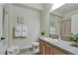 Photo #6: 21325794 Listing 