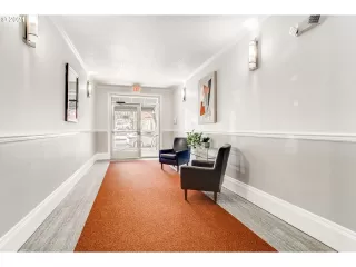 Photo #3: 21326914 Listing 