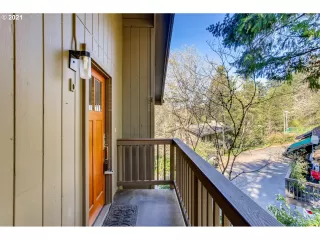 Photo #1: 21327163 Listing