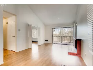 Photo #2: 21327163 Listing