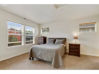 Photo #2: 21327656 Listing