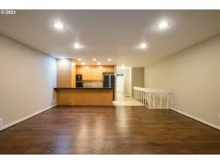 Photo #2: 21327753 Listing 