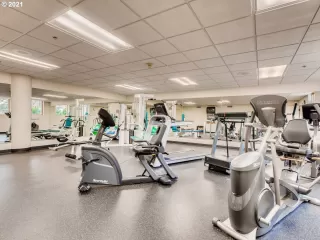 Photo #4: 21327765 Listing