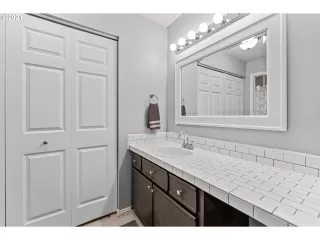 Photo #4: 21328472 Listing