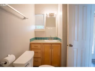 Photo #4: 21329072 Listing