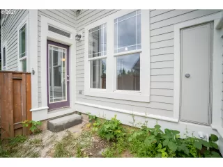 Photo #6: 21329072 Listing