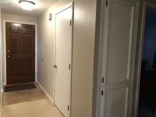 Photo #3: 21329387 Listing