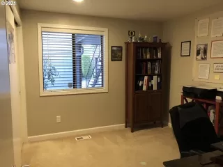 Photo #4: 21329387 Listing