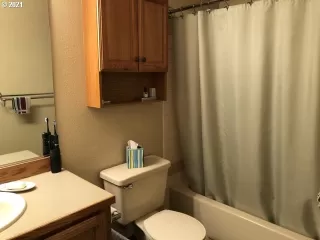 Photo #5: 21329387 Listing